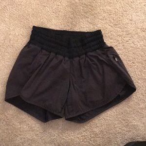 Lululemon athletic black shorts